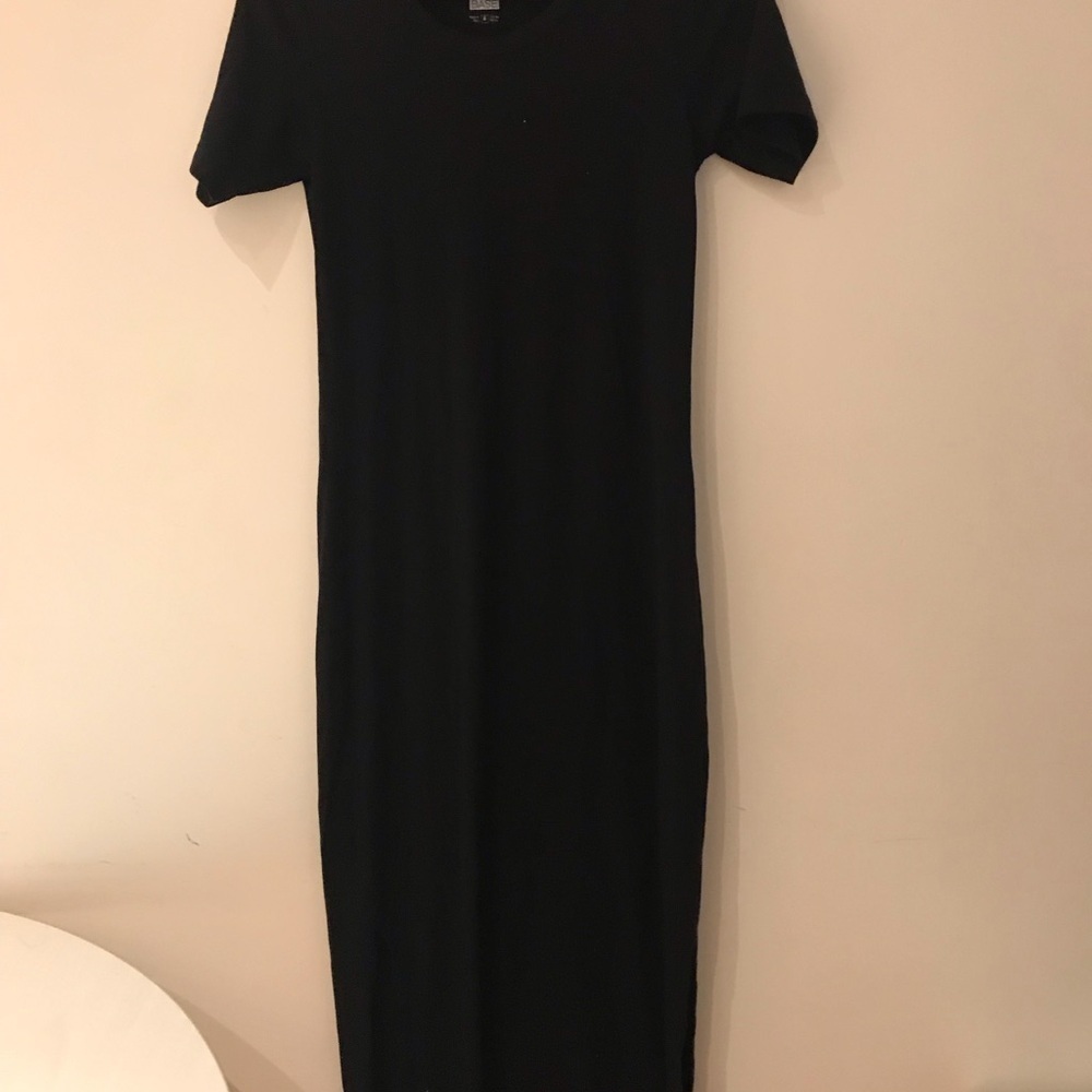 Black Sheath Dress with Crew Neck for Work
